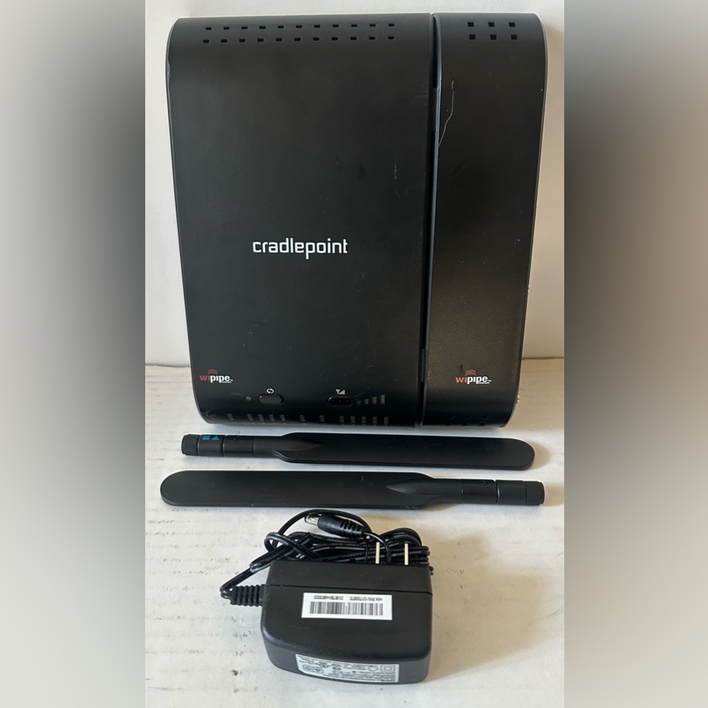 Cradlepoint MBR1400+MC200LE 4G WiFi Data Networking Wireless Router w/Antennas